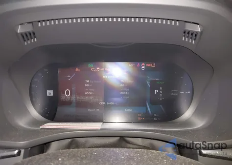 2026 Volvo Xc60 Plug-In Hybrid Plus, T8 Awd Electric/Gasoline, Dark from USA, damaged, VIN YV4H60RC0T1287401